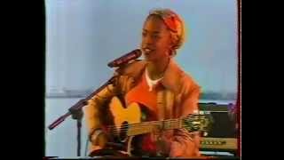 Lauryn Hill - Sweetest Thing Live