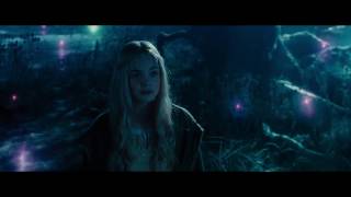 Malefica: Aurora despierta en el Paramo Elle Fanning Scene [1080p] HD Elle Fanning Scene