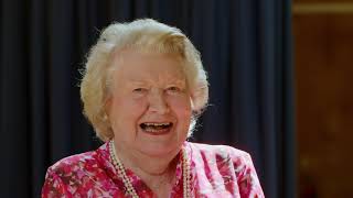 (Official) Dame Patricia Routledge - &quot;I Went to a Marvellous Party&quot; by Noël Coward