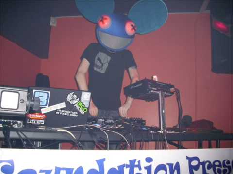 deadmau5 vs Jelo - The Reward Is More Cheese (Original mix)