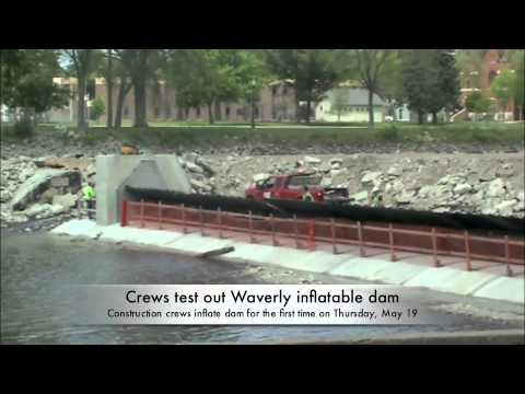 Crews test out waverly inflatable dam