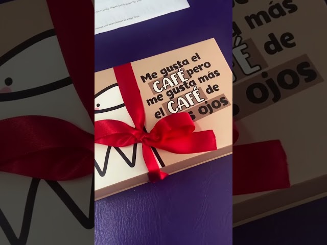 Vídeo relacionado con EQUIK PRODUCTS Vale regalo viaje sorpresa | Tarjeta rascar | Vale regalo para rellenar | Regalo pareja original, regalo San Valentín, regalo romántico | Cupón regalo personalizado (VIAJE)