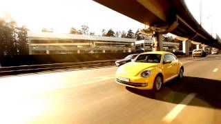 Смотреть онлайн Женский обзор Volkswagen Beetle 2014