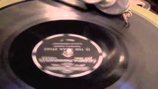 First Columbia Disc Recording- 1901- "In the Clock Store" - On a Broken Ring Climax Record Label