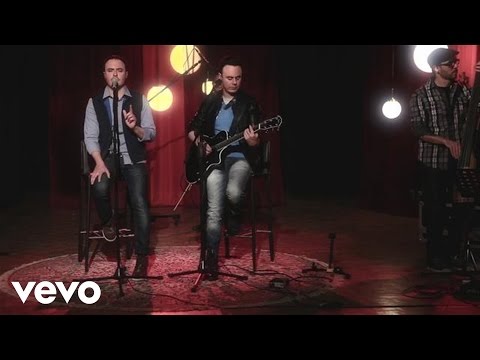 alemarinocmin’s Video 62236667440 UKnobYEysKU