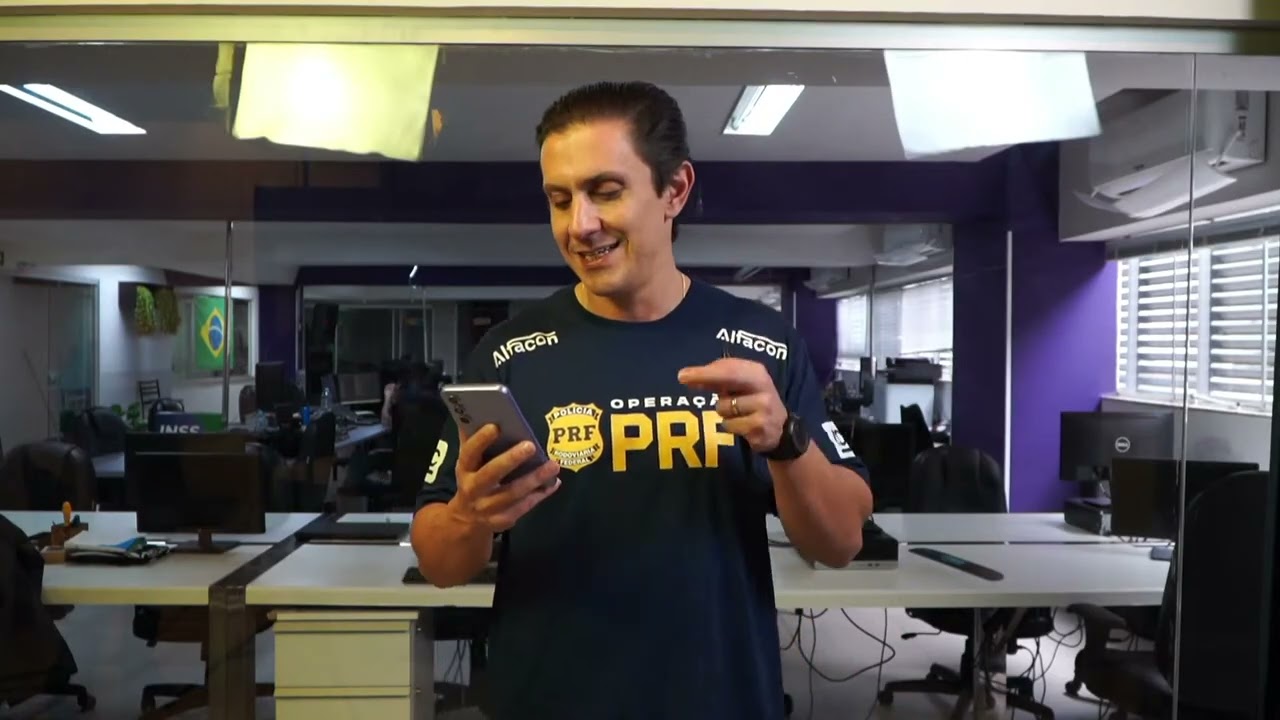 Quem quer a camiseta do professor Lucas Fávero? Professor Danilo Menezes tem proposta