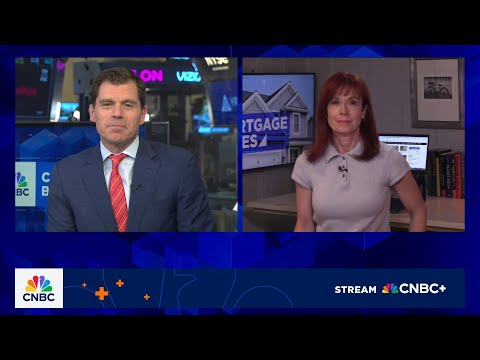 Homebuilder stocks rally after dovish Powell speech