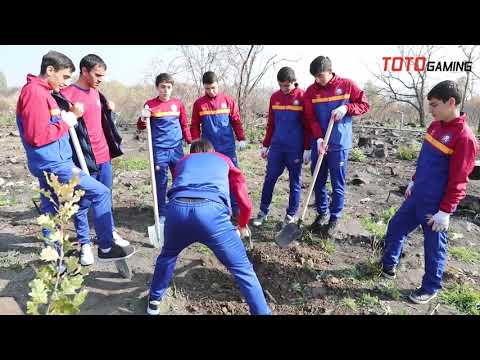 Tree planting feat. Pyunik's players and staff