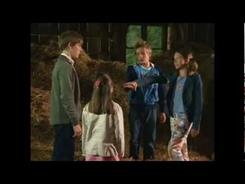 4 gegen Z Trailer ORIGINAL.mp4