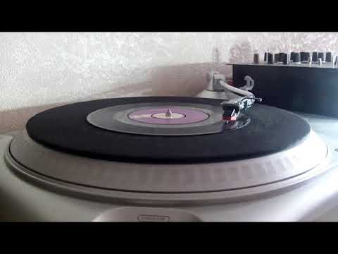 Roger Glover And Guests Ft. Ronnie Dio - Love Is All (Purple 1974).