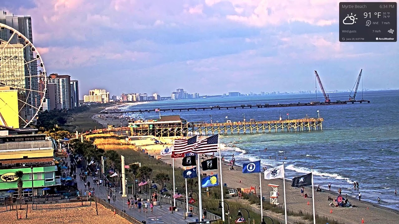 Live webcam view of Paseo Marítimo y SkyWheel