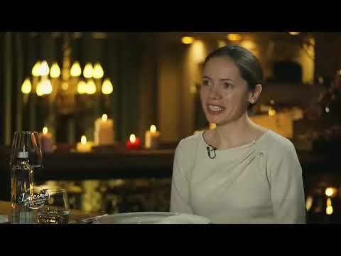 At dinner. With Ionela Năstase and Mirabela Grădinaru.