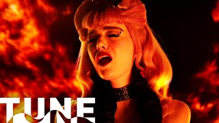 Catchphrase Verse (Ft. Emma Stone) | Popstar: Never Stop Never Stopping | TUNE video
