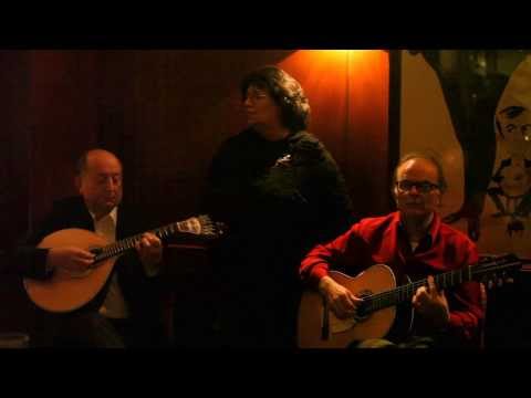 Manuela Cavaco, "Fado Carmencita" - "Tipóia enfeitada"