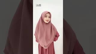Download lagu Sorry ya aku cewe tanpa jarum pentul kalau pakai hijab 🤪 order cek komen 👉🏼 mp3