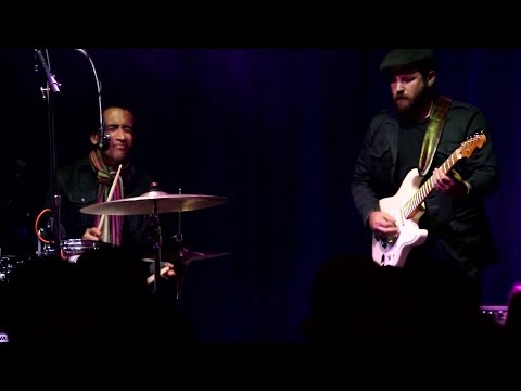 Alan Evans' Playonbrother: Tammi → Who Dare Knock? [HD] 2014-10-10 - Bridgeport, CT
