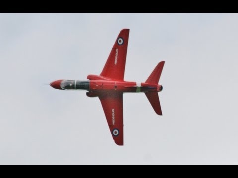 RED ARROWS BAE HAWKS "REDS DUO" RC DISPLAY TEAM - BISHOPS AT WESTON PARK MODEL AIRCRAFT SHOW - 2013