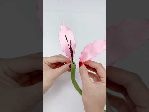 Handmade diy ribbon lily flower gift #handmade #diy #flowers #tutorial #handmadegifts #ribbon #gift
