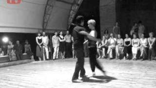 Luis Squicciarini & Anna Zyuzina, Russia, Moscow, Milonga in "Ekaterina's Garden", 14.08.2010  (2)