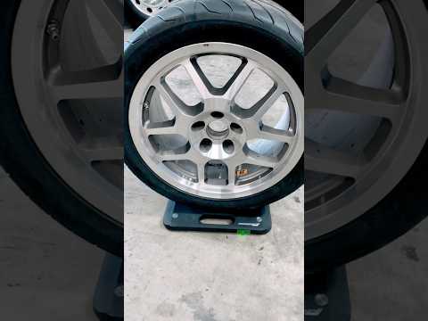 Wheel weight comparison. Thats a huge difference! #wheels #rpf1wheels #enkeiwheels