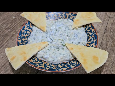 Tzatzíki (Sauce grecque à base de yogourt, concombres et herbes fraîches) Eng sub