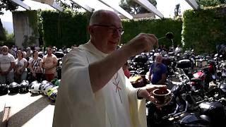200 Biker kommen nach Castel Gandolfo zur Motorradsegnung