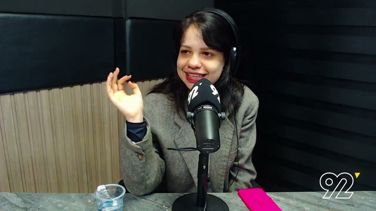 "Aquele Que Todos Fazem 30" com Carol Delgado