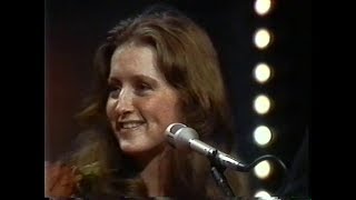 Bonnie Raitt  &quot;Soundstage&quot; PBS TV - Dec  17th, 1974