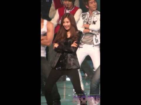 [Fancam] 091230 Seohyun SNSD - special performance