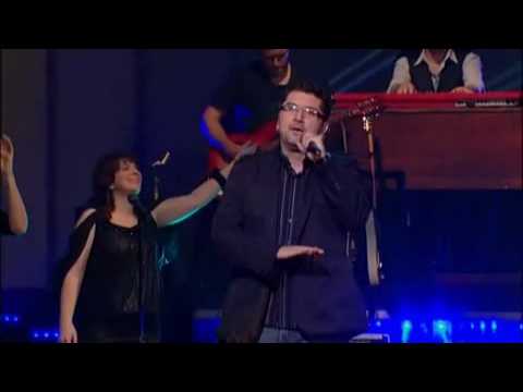 Michael W. Smith y Coalo Zamorano - I Surrender All - A New Hallelujah ( DVD ) - In Lakewood Church