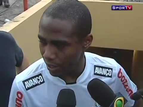 Chorando, Elias dá adeus ao Timão e vai jogar no Atlético de Madri