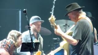 Neil Young - Words (Between the Lines of Age) - O2, London - 11 June 2016