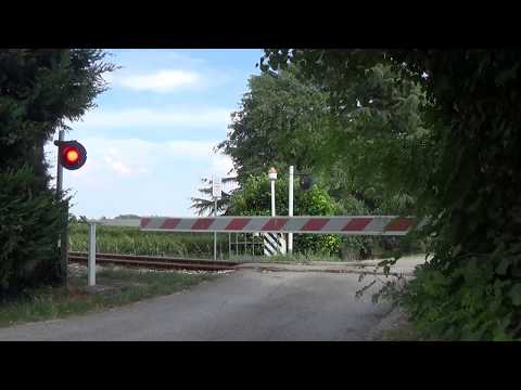 Passaggio a livello di via Firenze S.N. in HD - Faenza (RA) / Level Crossing / Paso a Nivel