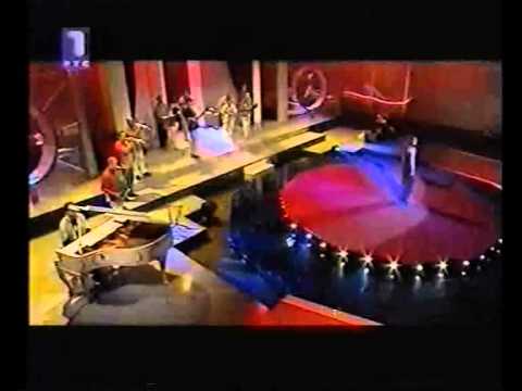 Aleksandra Bijelić - Can't take my eyes off you