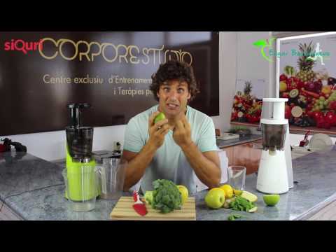 Leliminazione di pigmentary nota da metodi nazionali Asciugare lentiggini con un limone