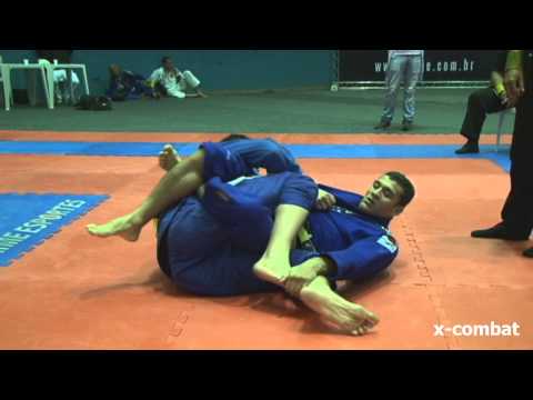 Panamericano CBJJE 2012 - Renato Cardoso x Fábio Rusig by X-COMBAT