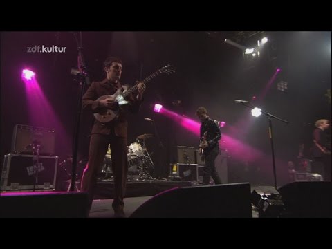 Franz Ferdinand - Bite Hard live HD Shockwaves NME Awards 2009