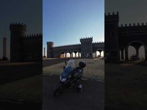 Castelo 🏰 Condomínio Forte Real em Porecatu PR Viagem rumo Mato Grosso do Sul 🏍🌎 #viagem #scooter