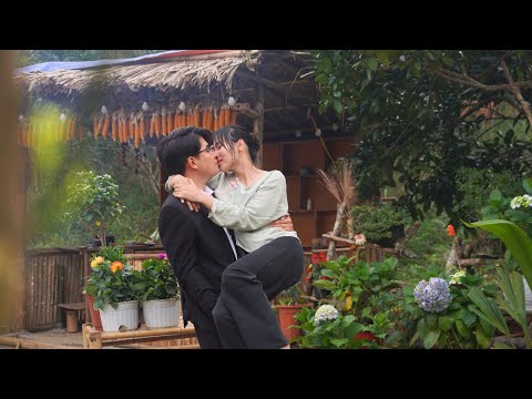 After overcoming many difficulties, CEO Tuan finally found happiness with Tu Moc