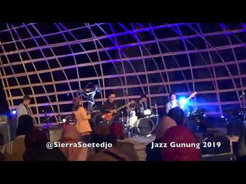 Somewhere Over The Rainbow - Sierra Soetedjo #jazzgunung