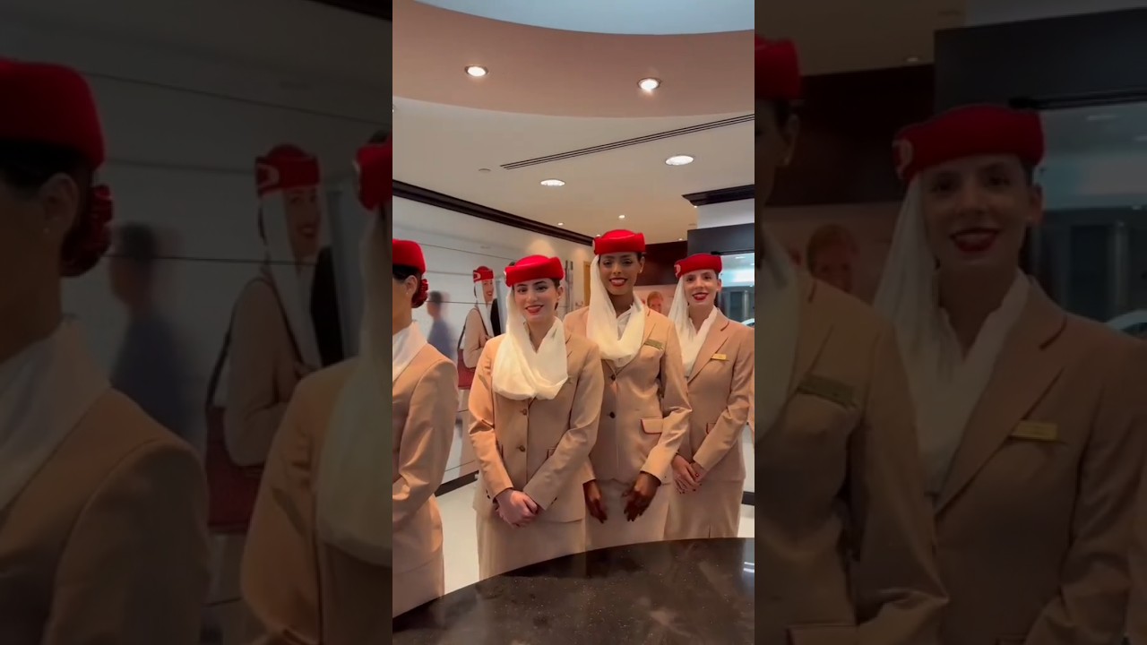 Emirates Cabin Crew ❤️😘#dubai #gaza #aviation #cabincrewcareer #style #shorts