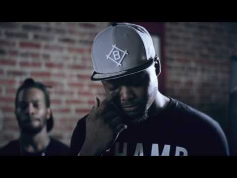 Max Payne vs Random Biz