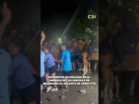 INCIDENTES EN ROSARIO EN EL INGRESO DE LOS HINCHAS DE BELGRANO AL GIGANTE DE ARROYITO | Cadena 3