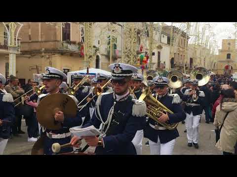 Adelfia San Trifone 2017 - Arrivo della banda “G. Ligonzo” Città di Conversano