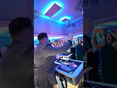 Playing all the hits 😃 #weddingdj