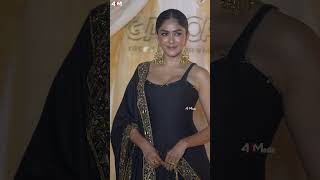 Download lagu Mrunal Thakur arrive at ITRH Ki Diwali Celebration with Ibtida (5) mp3 Download lagu Mrunal Thakur arrive at ITRH Ki Diwali Celebration with Ibtida (5) mp3