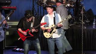 Download lagu Whiskey Man mp3