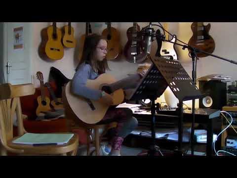 Coline - Guitare et chant - La Seine