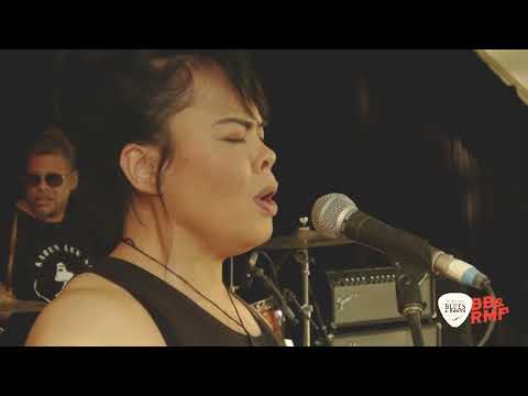 Karen Lee Andrews - Dr. Feelgood (Cover) Live from Bendigo Blues & Roots Festival.
