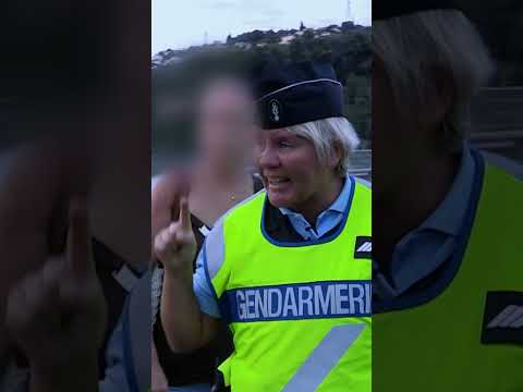 Un camion pousse une Smart sur 300 mètres car elle ne roulait pas assez vite